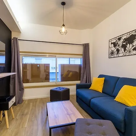 Apartman Foch 11 3p Grand - 6p *